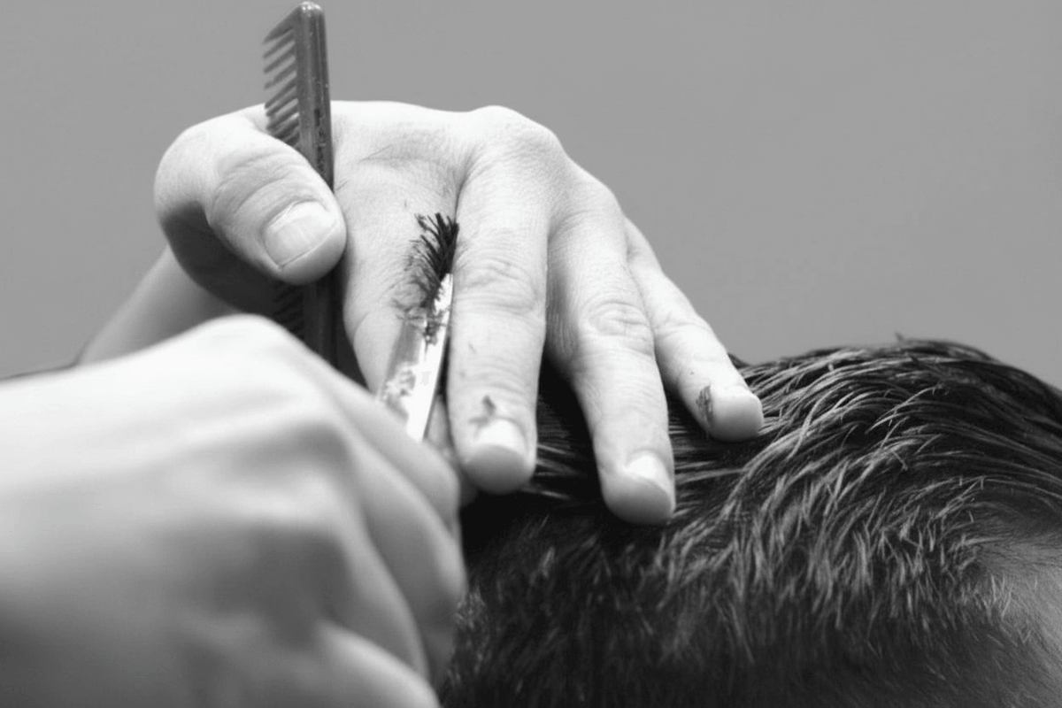 The Scissor-Warrior's Edge: Mastering the Hybrid Fade